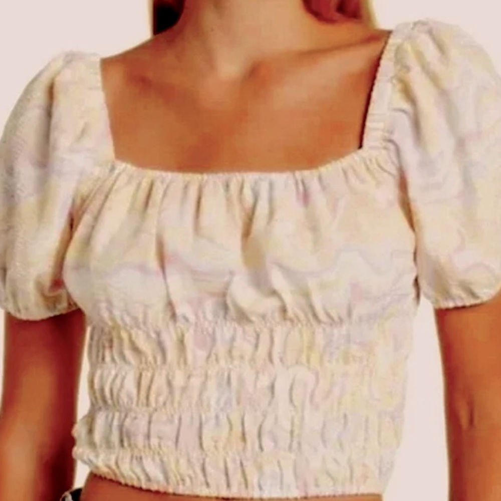 Elodie pastel swirl pattern puff sleeve ruched crop top nwot